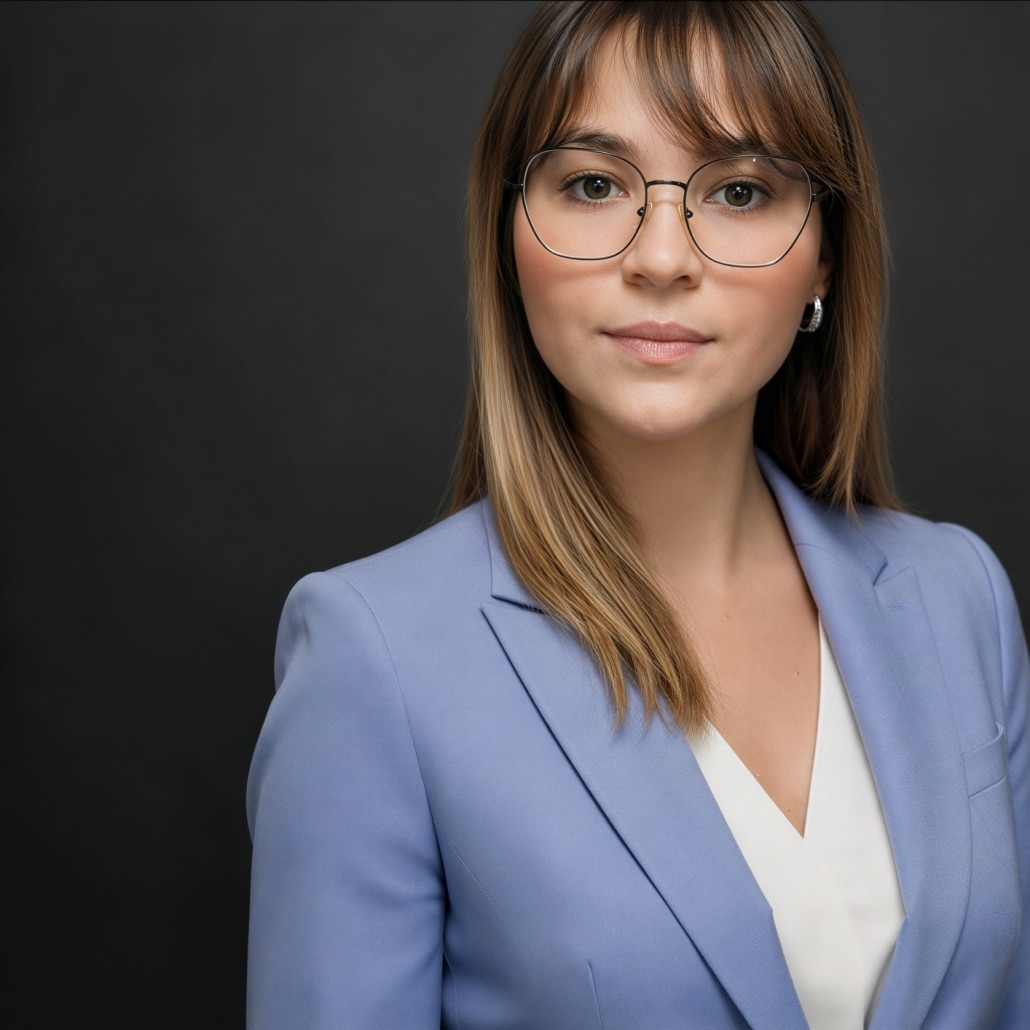 Nancy Araya Le Upscale Prime Light Ai 30 Abogados Derecho y Familia